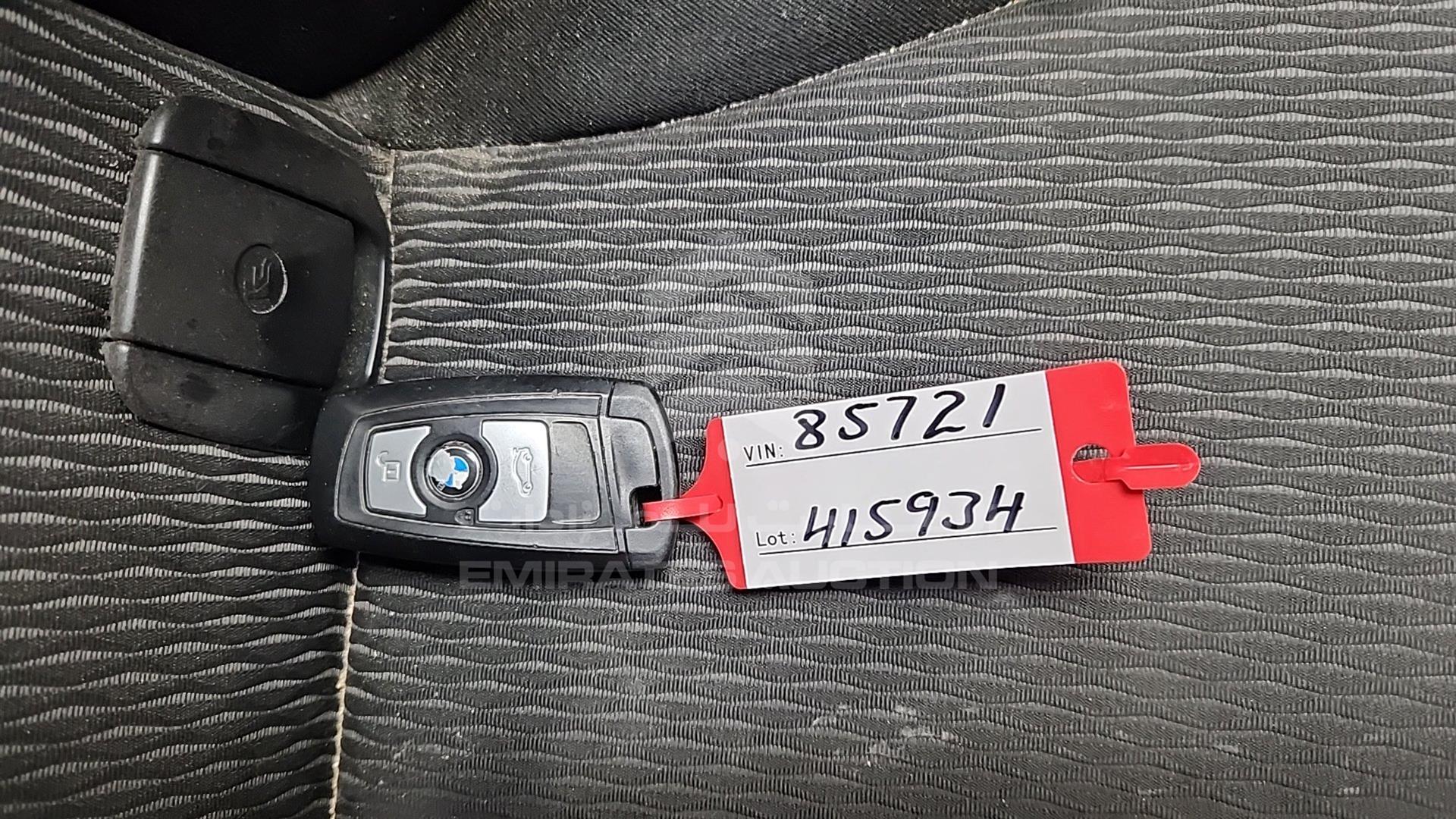 2013 BMW 116 I VIN: WBA1A1107DVV15721
