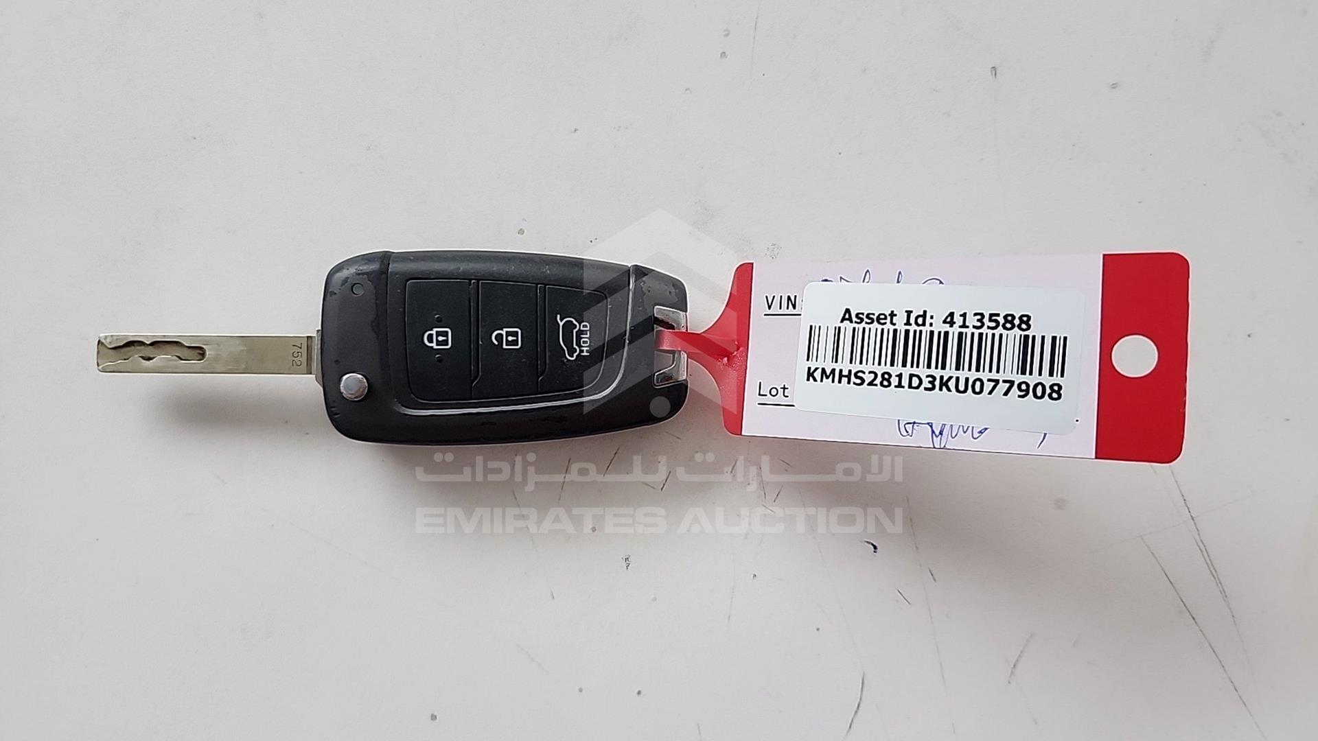 2019 HYUNDAI SANTA FE VIN: KMHS281D3KU077908