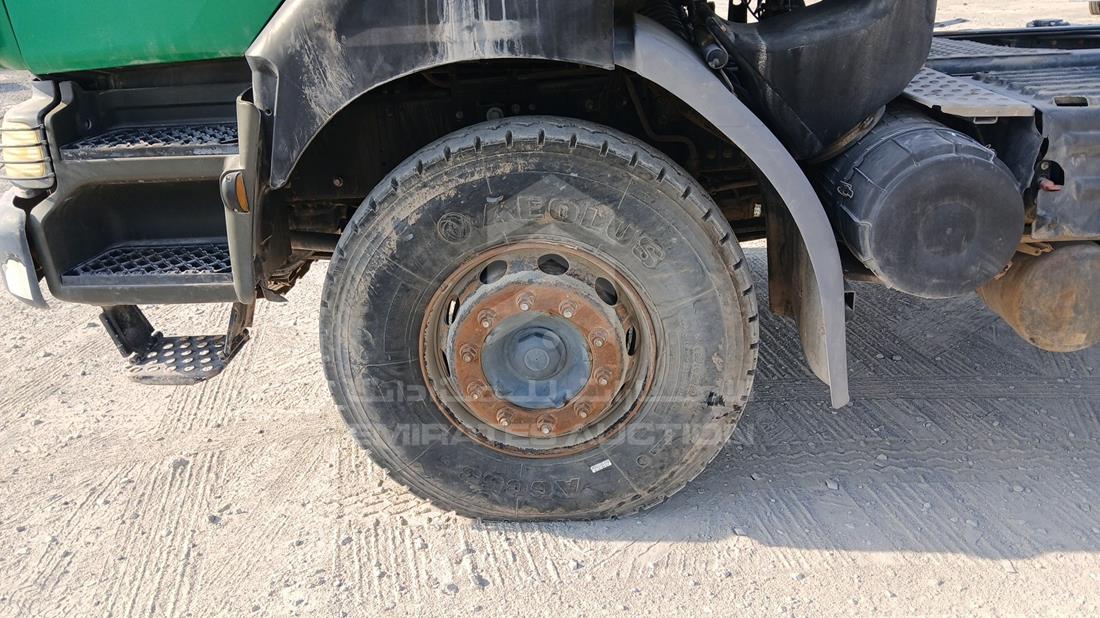 2016 Renault 440 — Front Left Tyre — Photo 36