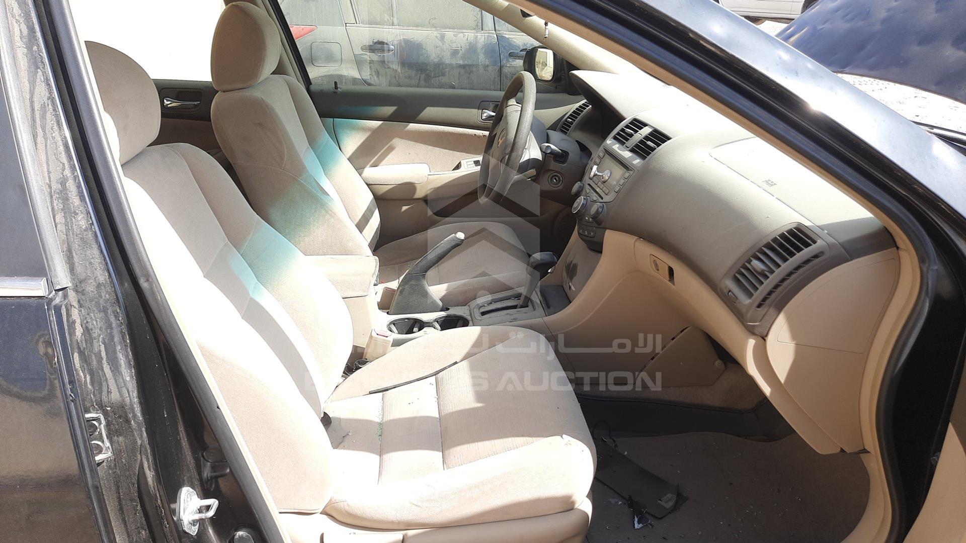 2006 HONDA ACCORD VIN: JHMCM56556C420702
