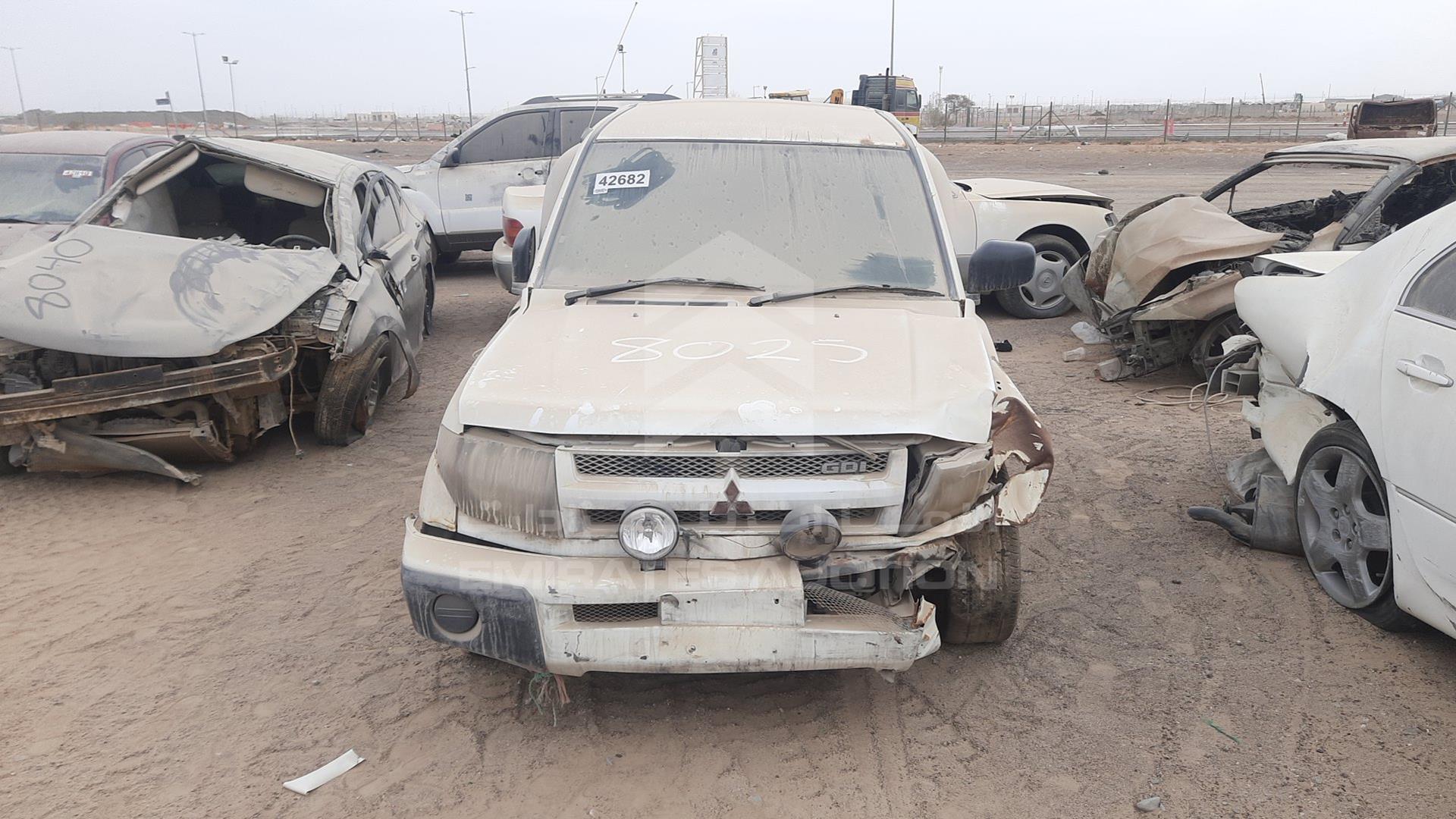 2005 MITSUBISHI PAJERO VIN: H66W-0015385
