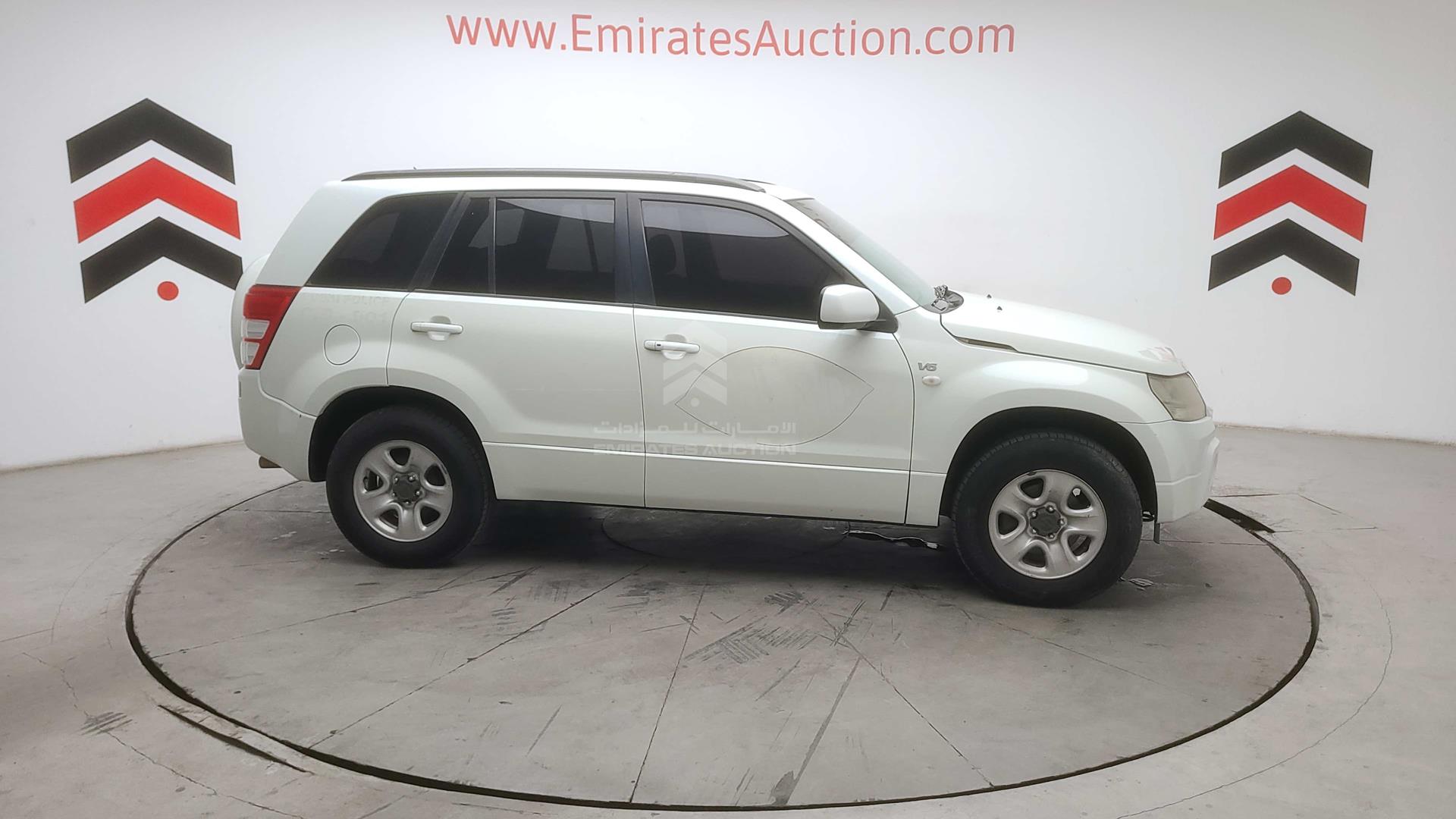 2008 SUZUKI GRAND VITARA VIN: JS3TD94V484110017