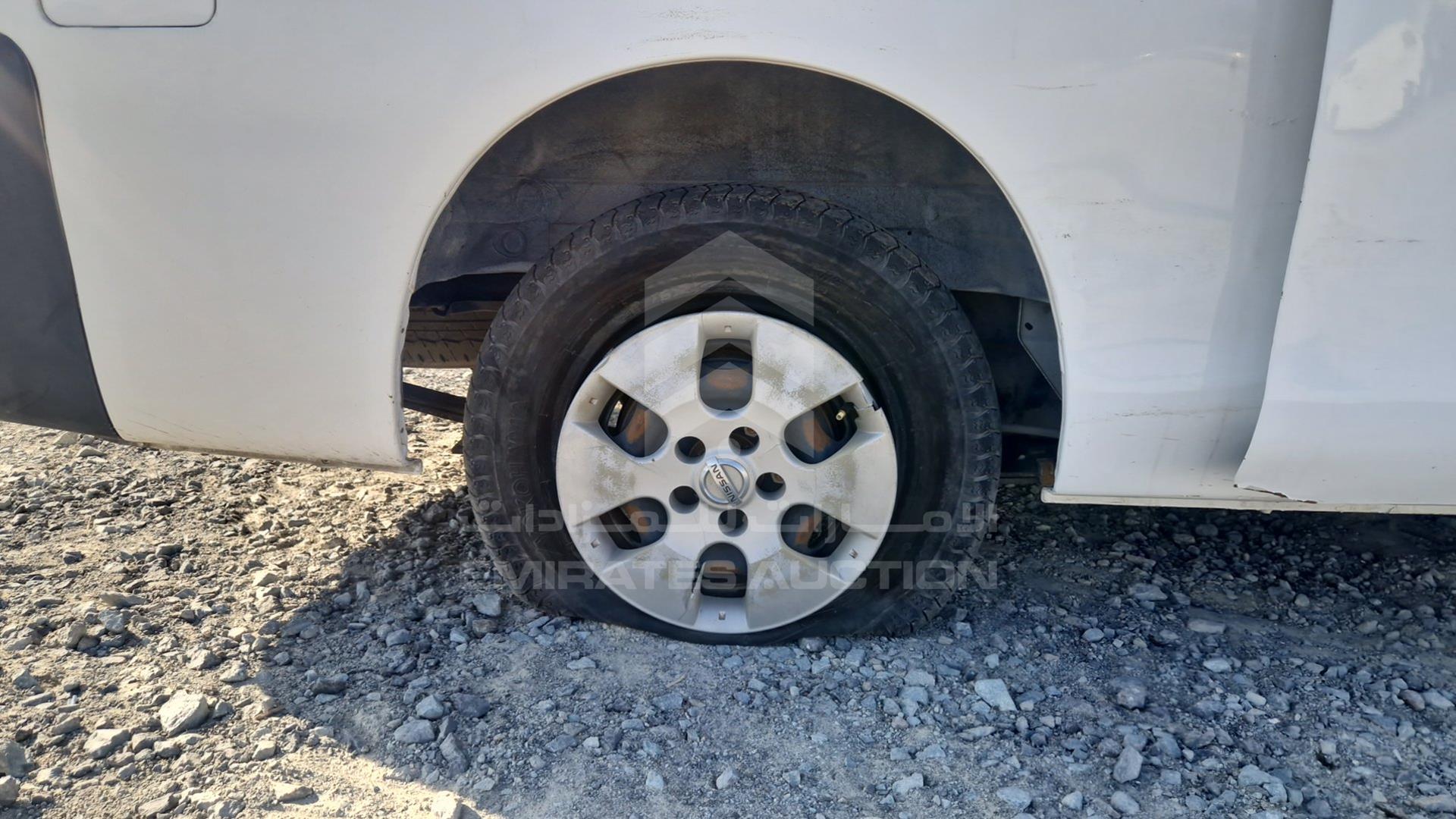 2015 NISSAN URVAN VIN: JN6BE6DS3F9015764