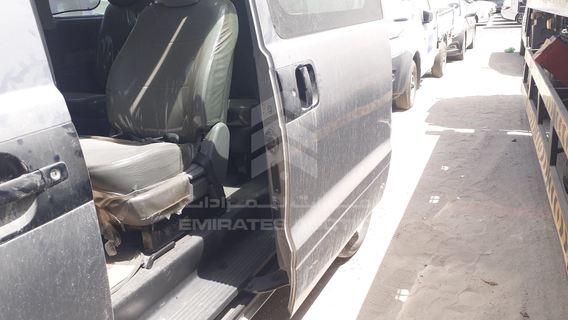 KMJWA37R4DU531093 - 2013 Hyundai H1 - #357801
