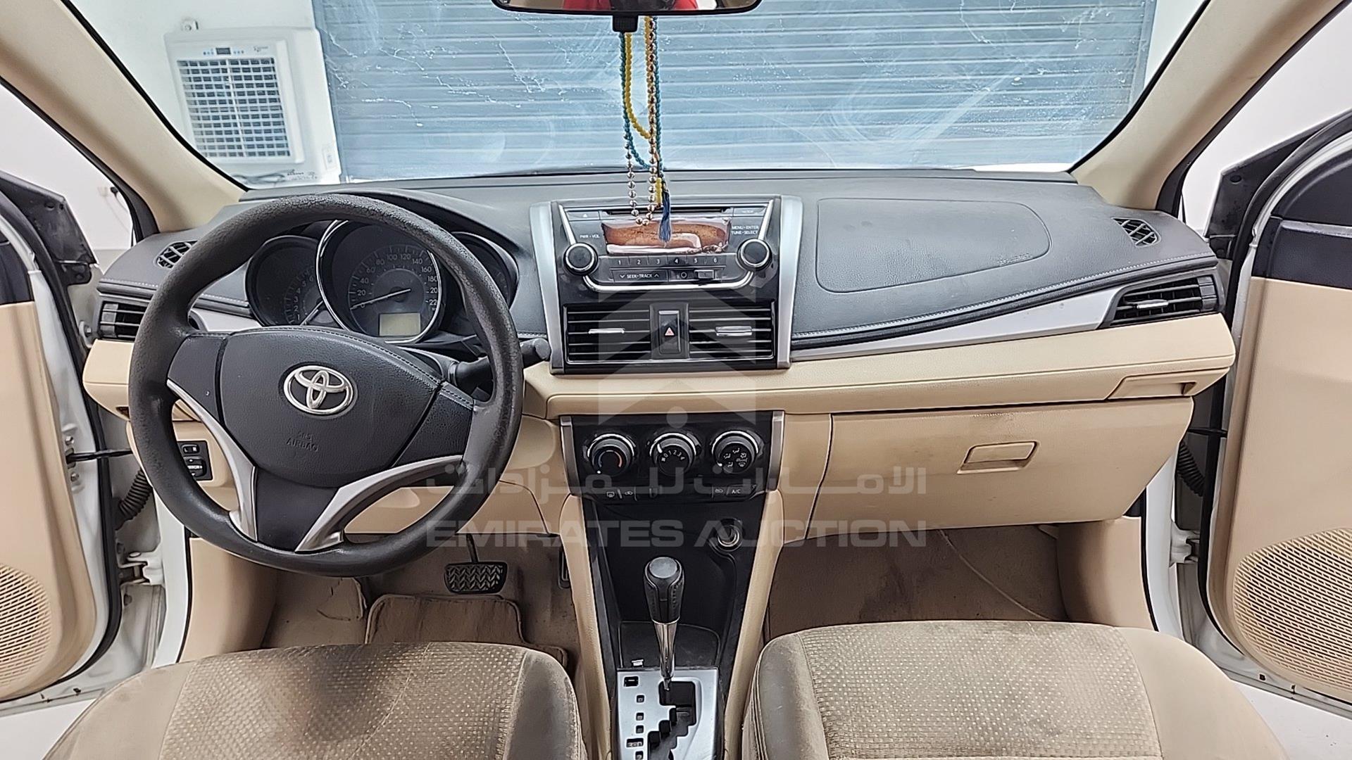 2015 TOYOTA YARIS VIN: MHFBT9F34F6028237