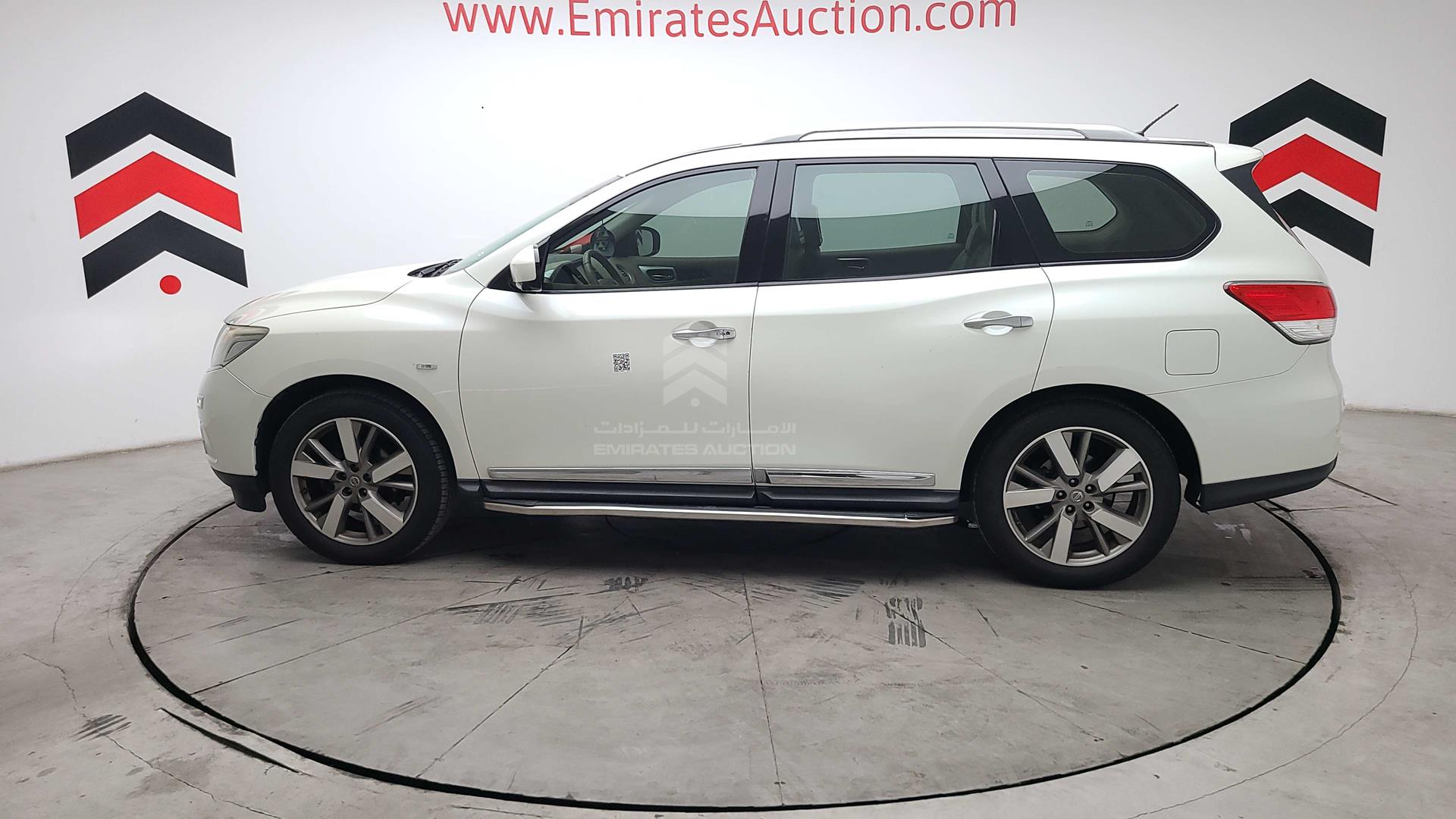 2015 NISSAN PATHFINDER VIN: 5N1AR2MM6FC643829