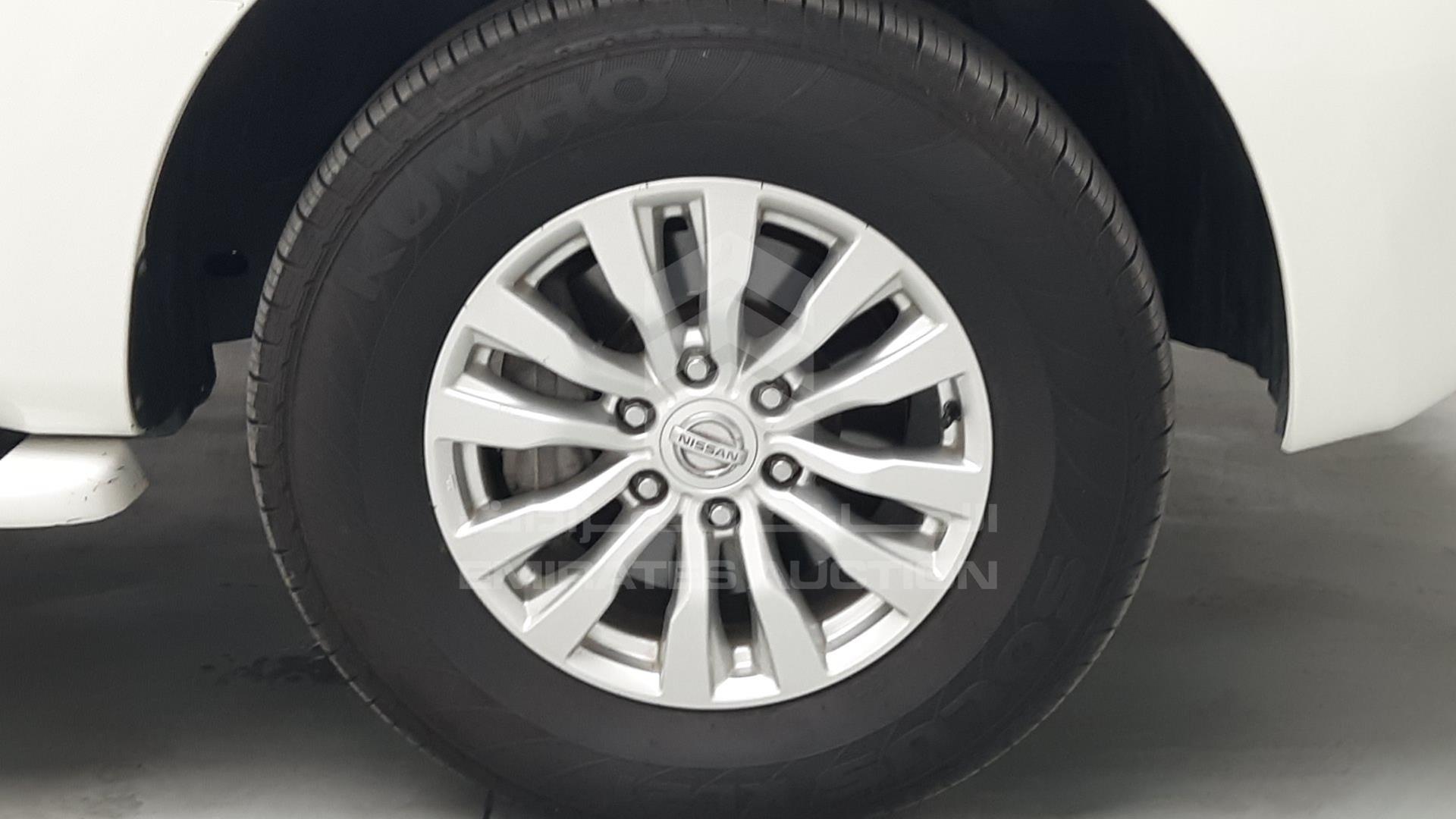 2015 NISSAN PATROL VIN: JN8AY2NY1F9138906