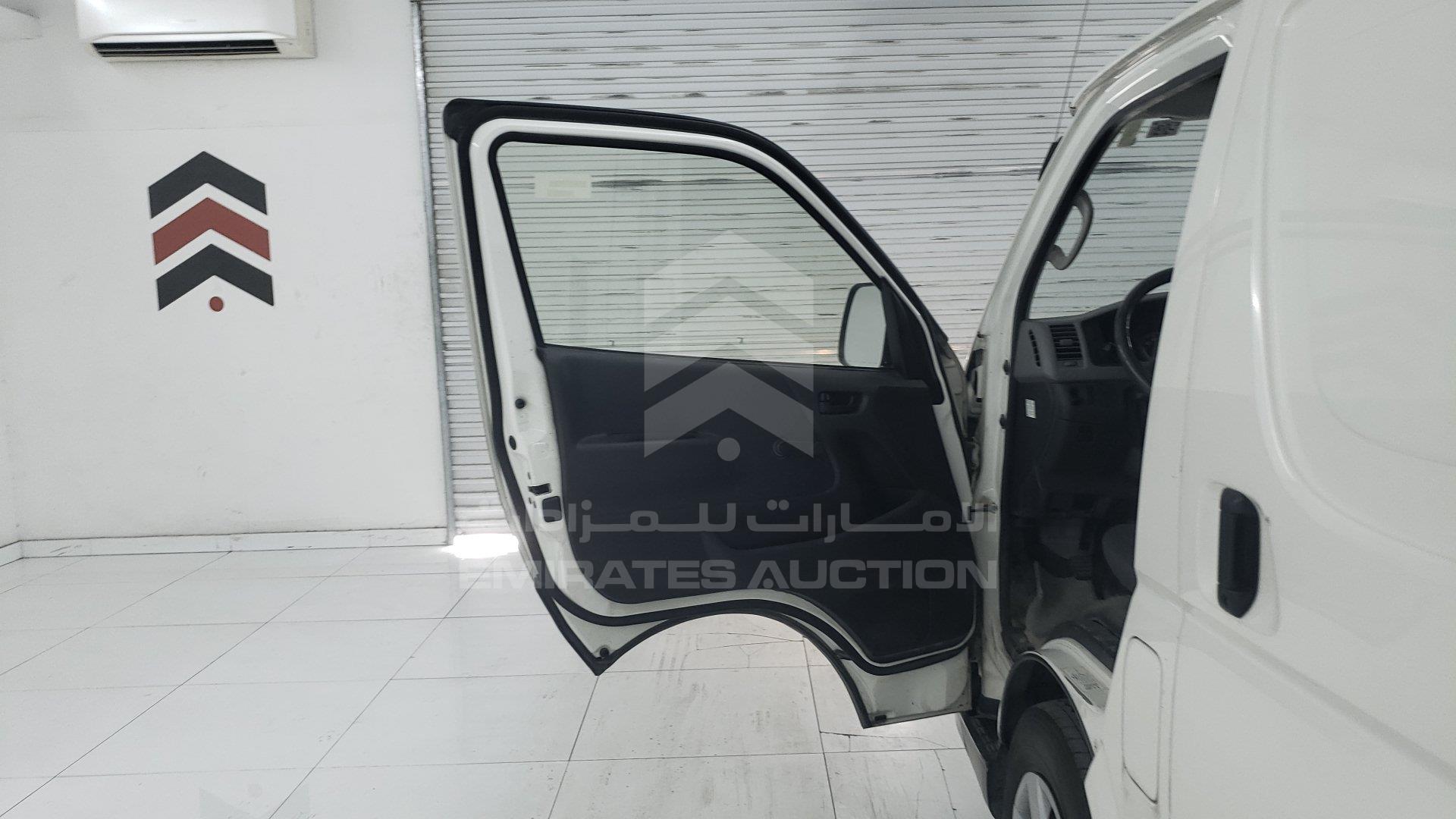 JTFHX02P2D0079967 - 2013 Toyota Hiace - #352830