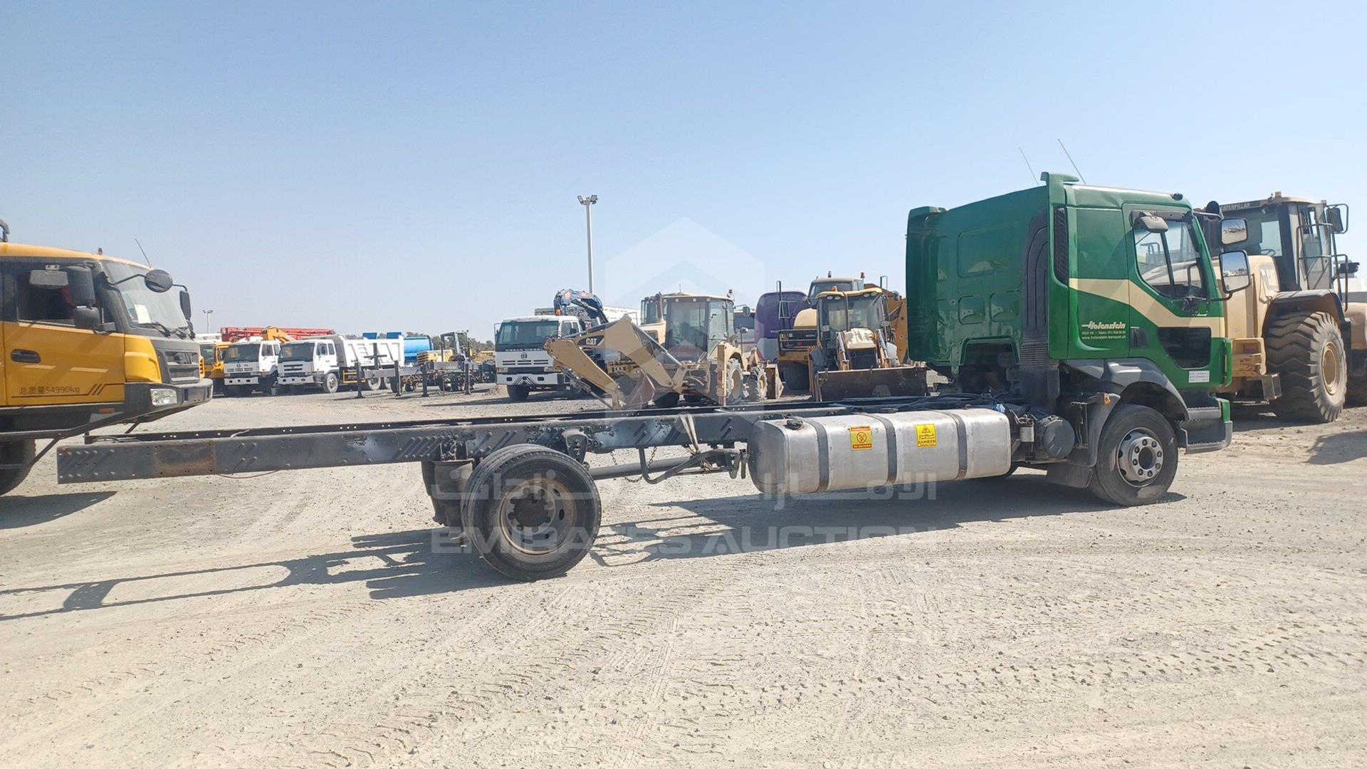 2011 VOLVO --- VIN: YV2TH60A9BB574532