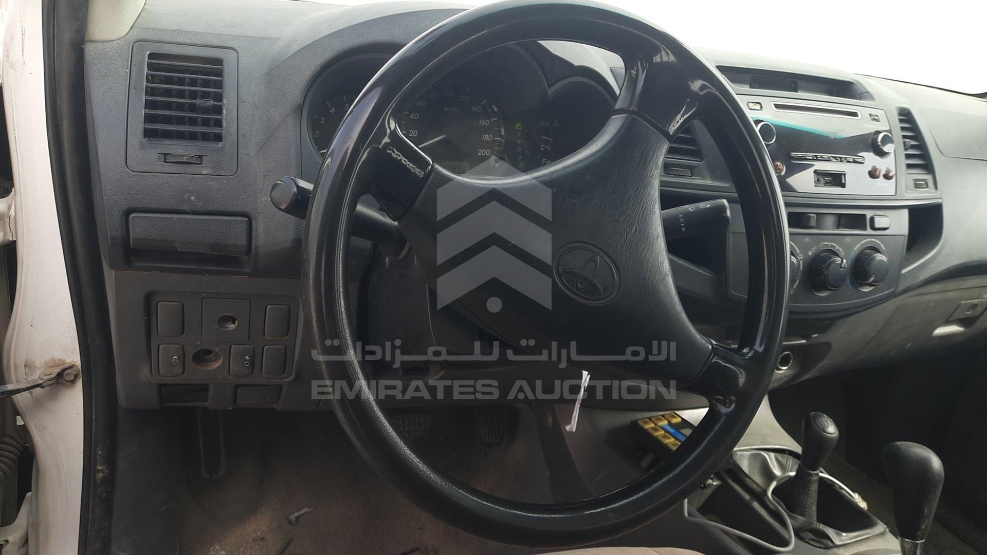 2014 TOYOTA HILUX VIN: MR0FX22G3E1396570