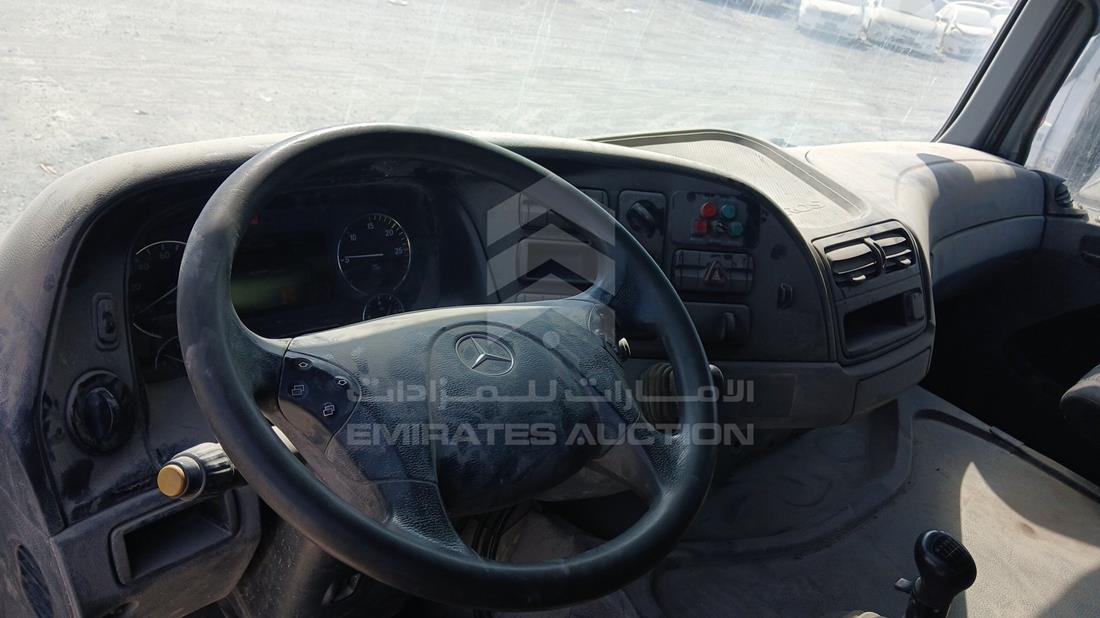 مرسيدس 2011 — زاوية الواجهة الكاملة — صورة 15