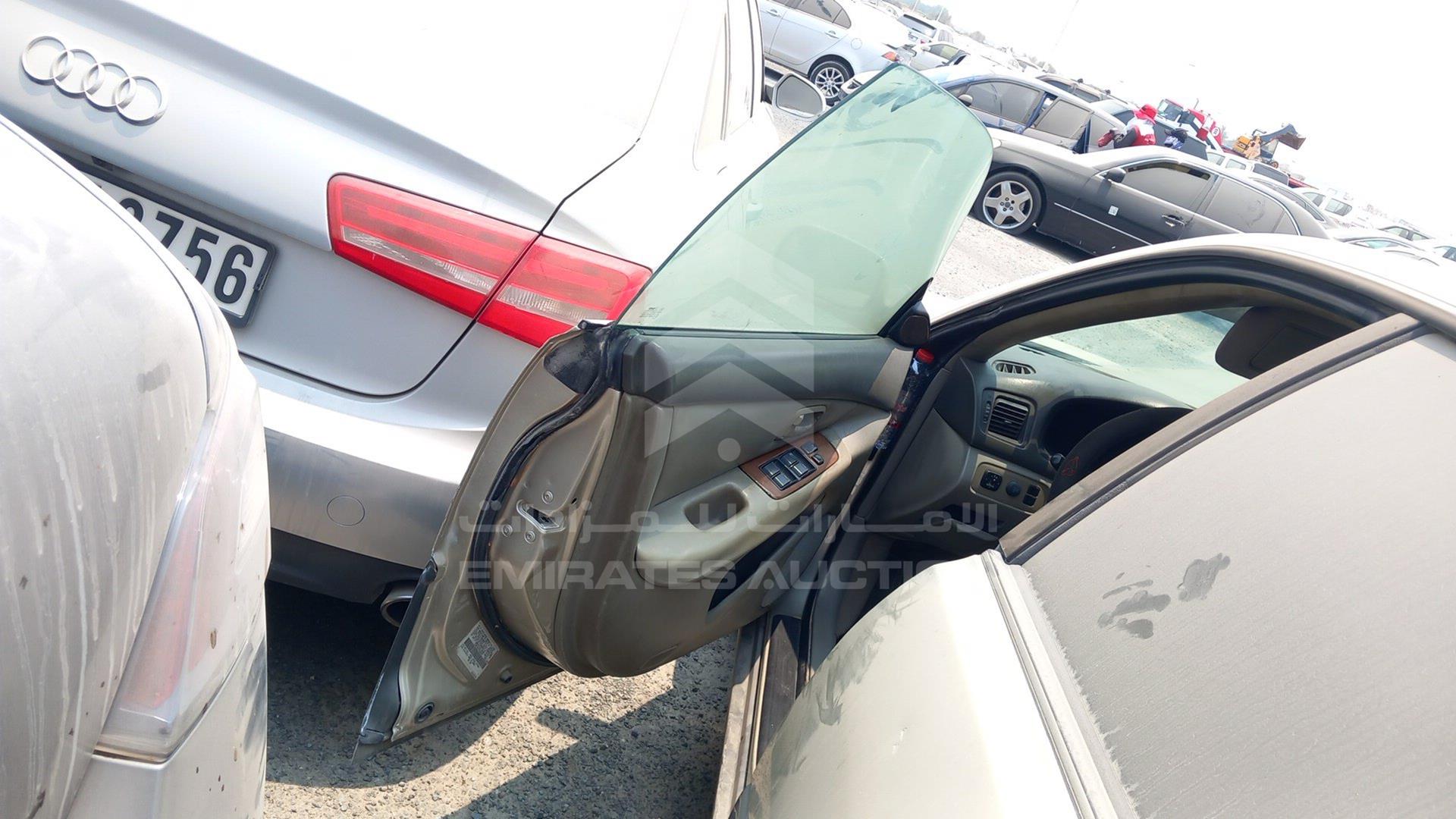 1997 LEXUS ES 300 VIN: JT8BF22G7V0028557