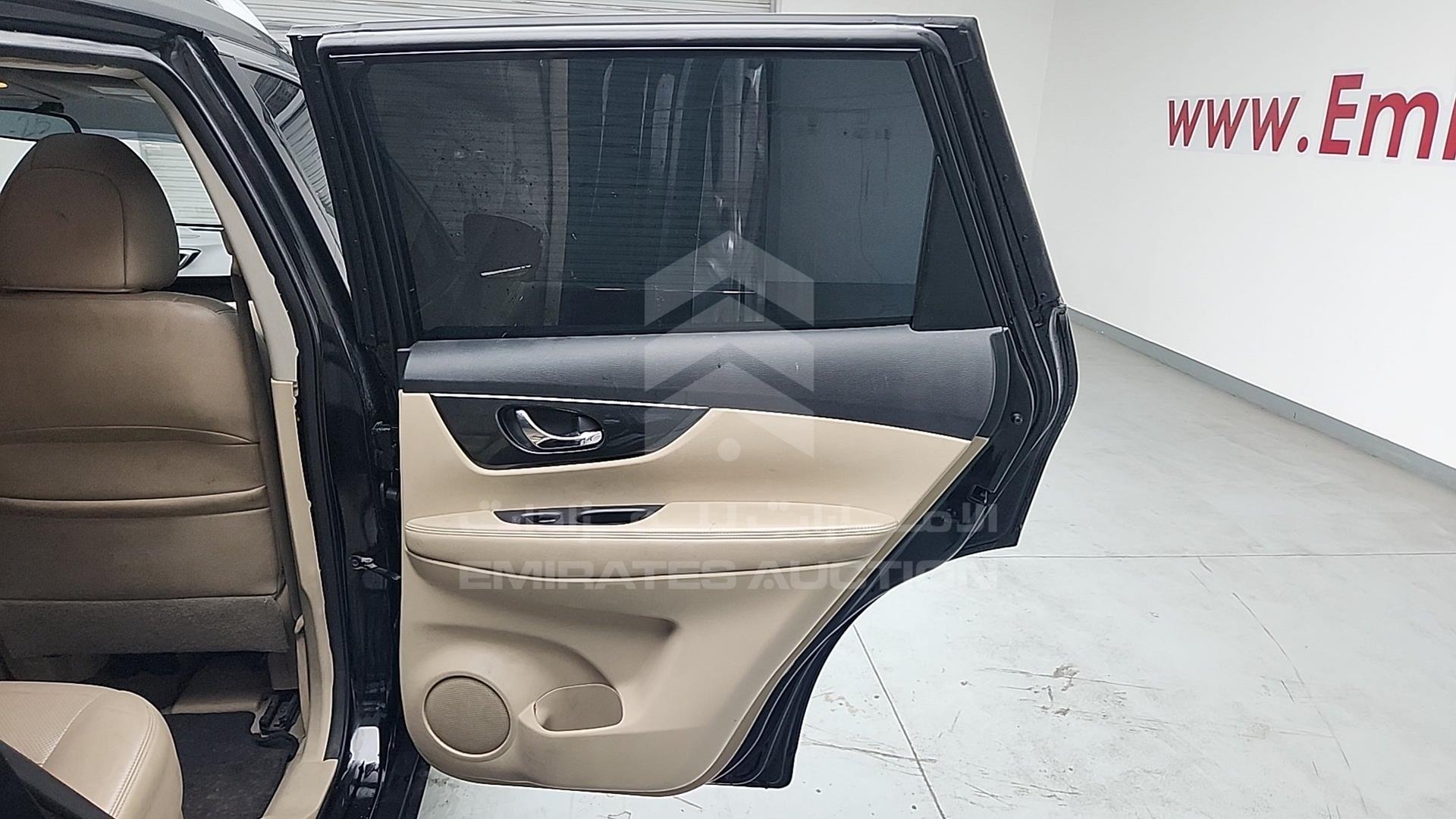 2015 NISSAN ROUGE VIN: 5N1AT2MT5FC845957