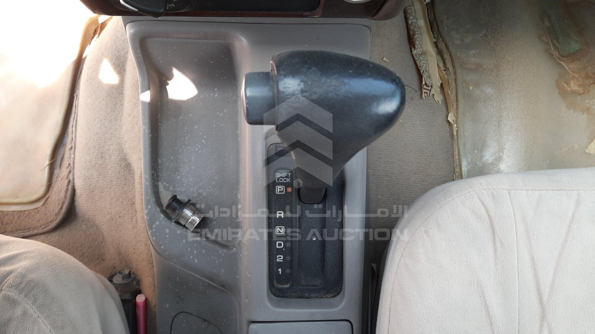 2001 NISSAN PATHFINDER VIN: JN8DR09Y31W596577