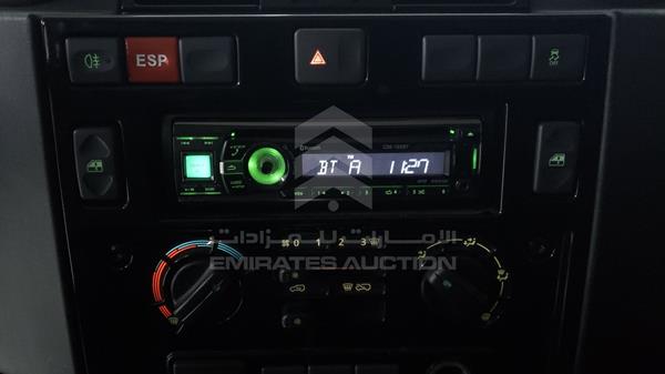 Land Rover Defender 2015 SALLDHSR8FA460010 Image 16