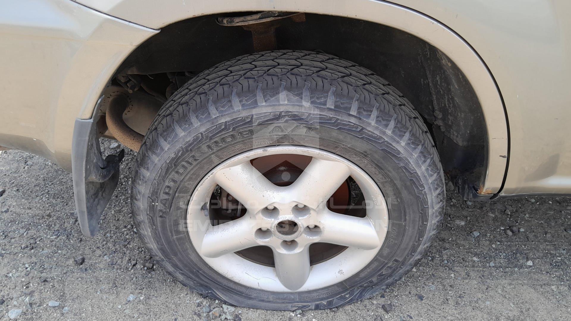 2003 NISSAN X-TRAIL VIN: JN8BT05Y13W005180