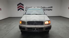 نيسان باث فايندر 2002 — الزاوية الأمامية بالكامل — صورة 1 — صورة مصغرة