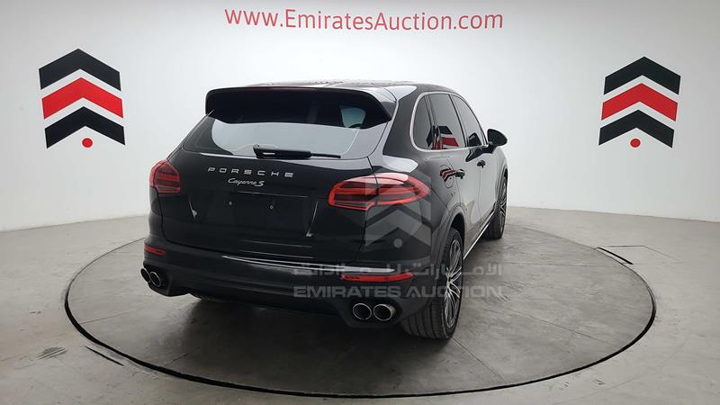 WP1ZZZ92ZFLA57300 2015 Porsche Cayenne S photo 7