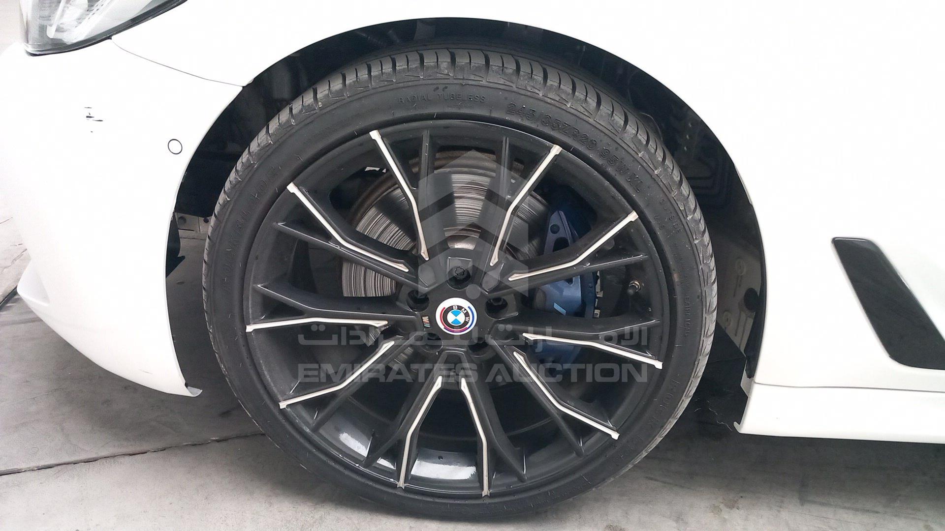 2018 BMW 530 VIN: WBAJA5105JG876579