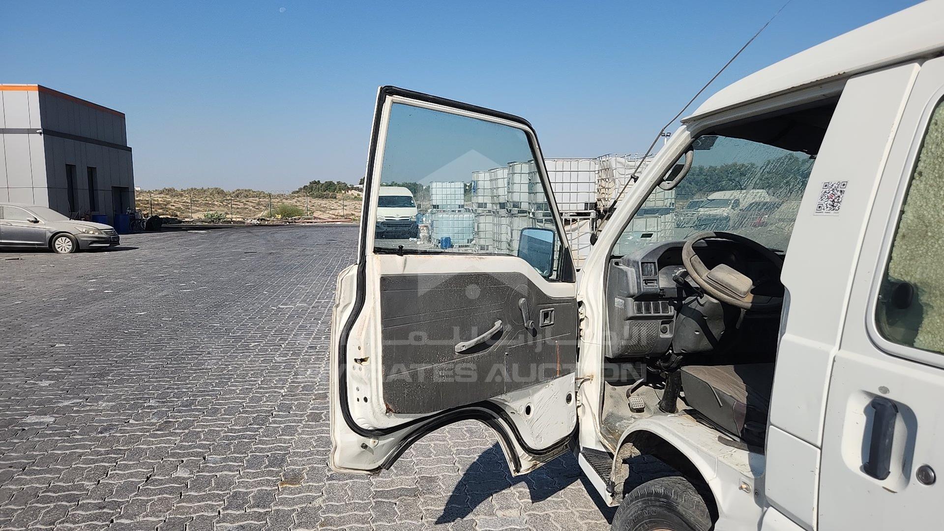 2010 MITSUBISHI L 300 VIN: JMYJNP13VAA700285