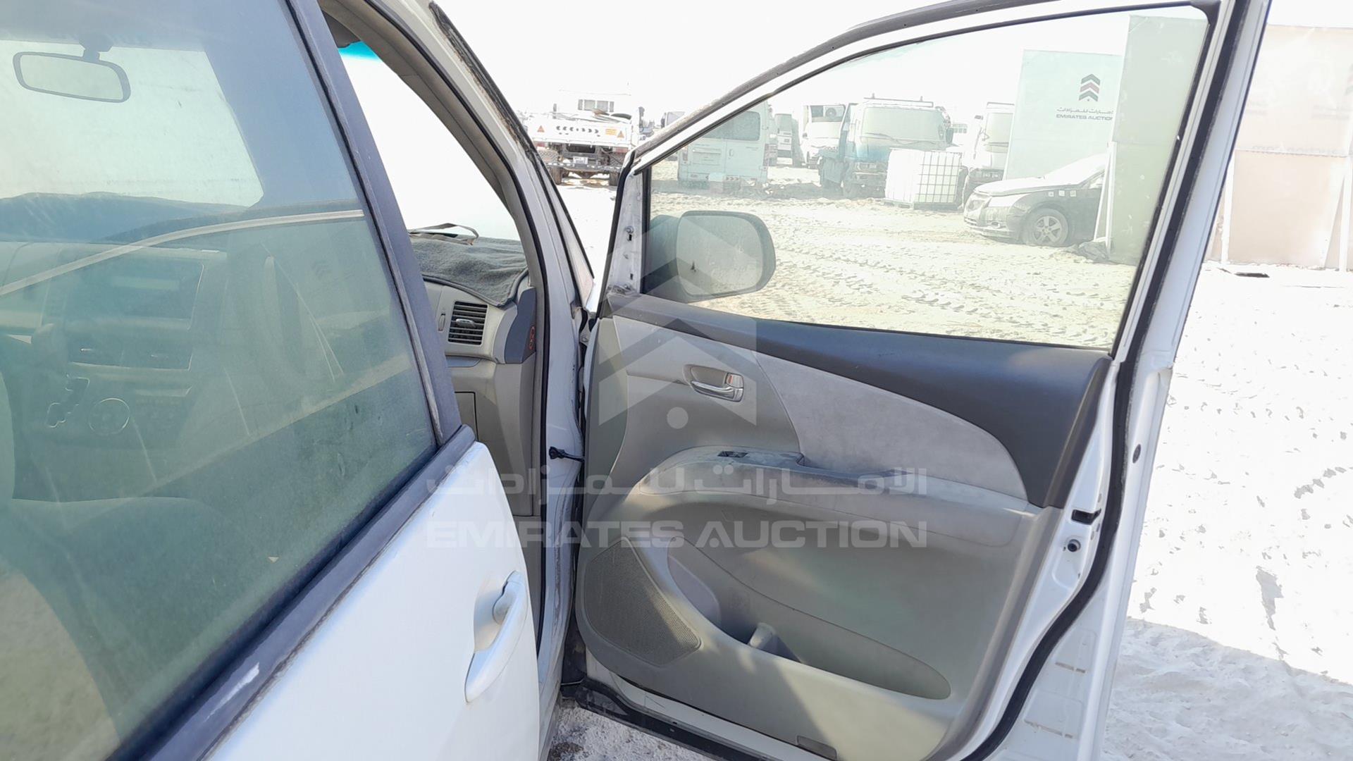 2011 TOYOTA PREVIA VIN: JTNGE52M9BA025744
