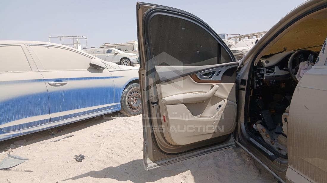 2016 Audi Q7 — Front Left Door — Photo 10