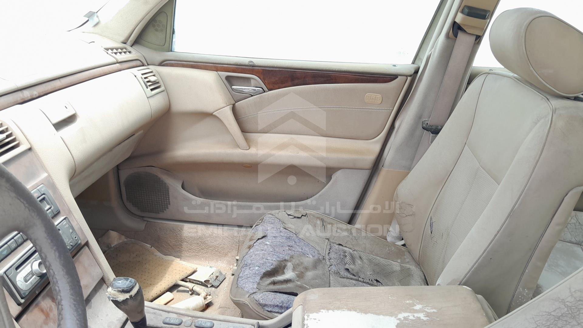 0 MERCEDES --- VIN: WDB2100611A788742