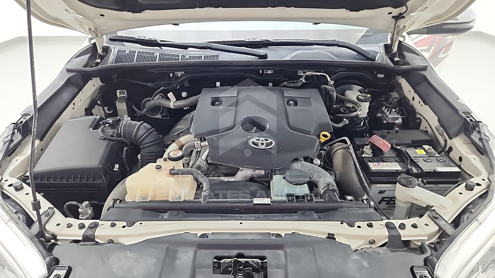2023 TOYOTA HILUX VIN: MR0DB9CD9P5004089