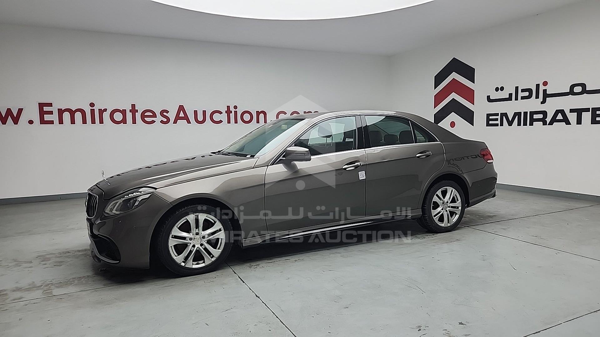 2010 MERCEDES E 350 VIN: WDDHF8HB9AA092331