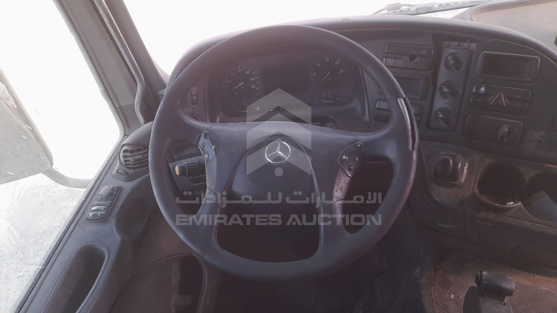 2007 MERCEDES ACTROS VIN: WDAKHCAA57L185815