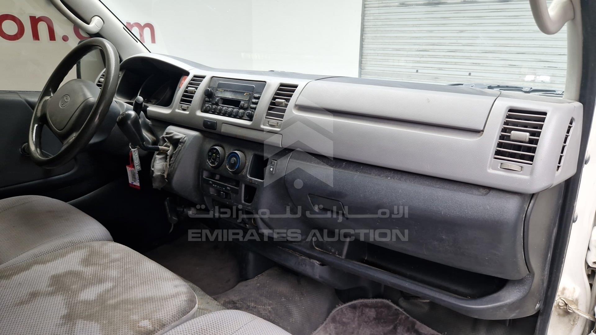 2008 TOYOTA HIACE VIN: JTGJX02P283001030
