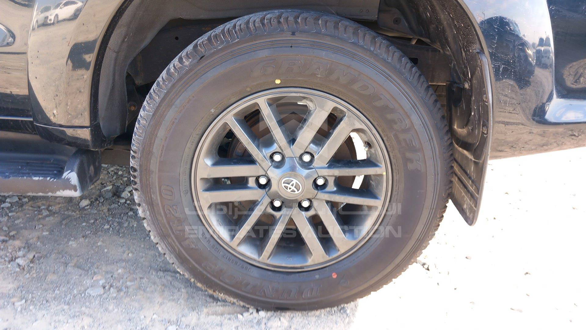 2015 TOYOTA FORTUNER VIN: MHFYU59G4F7039540