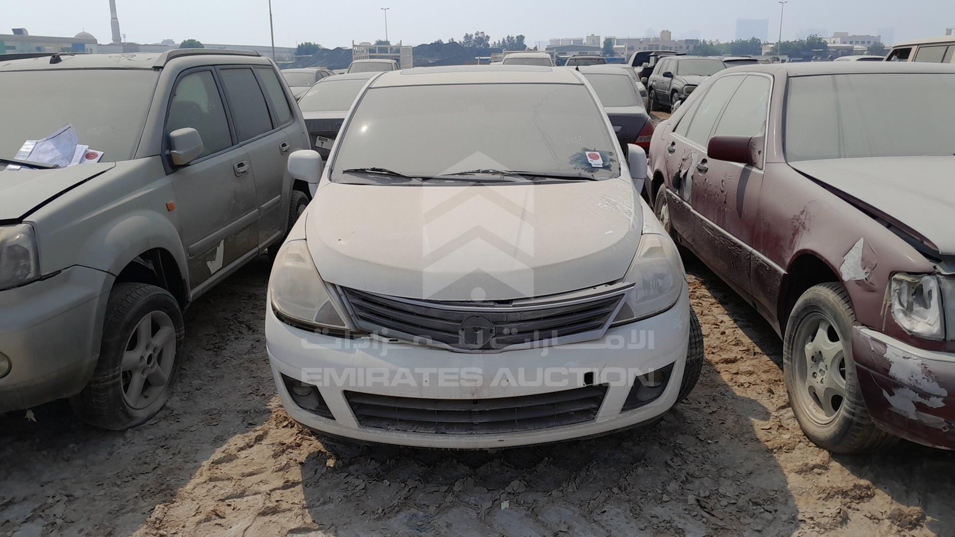 2011 NISSAN TIIDA VIN: 3N1BC1C85BL364821