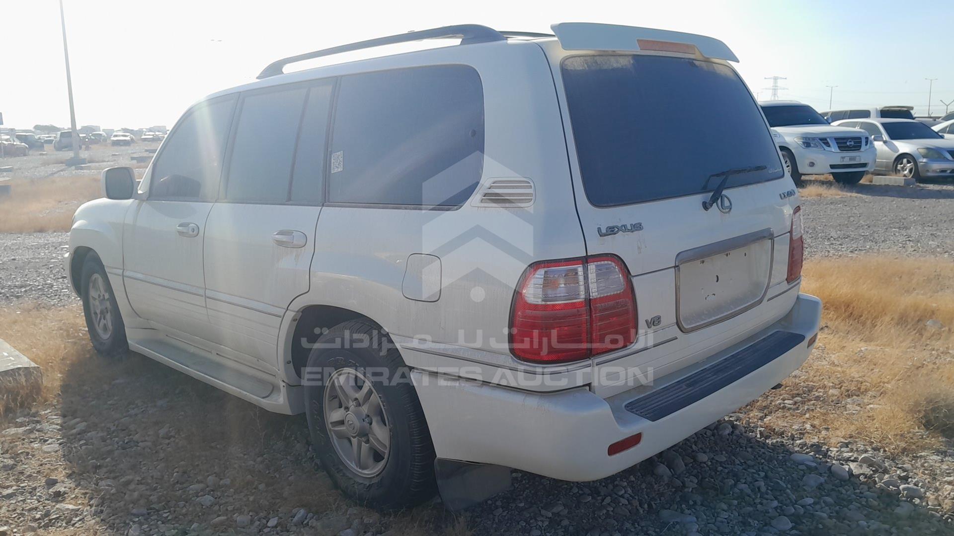 2002 LEXUS LX 470 VIN: JTJHT00W223520942