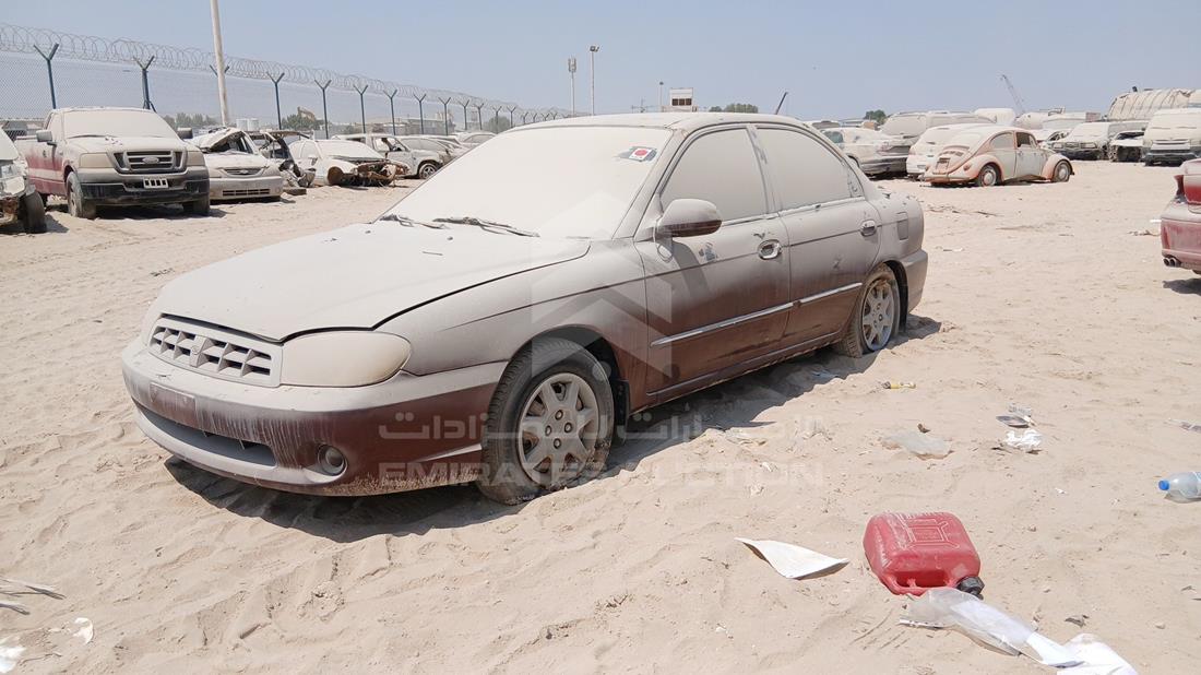 2002 Kia Sephia — Front Left Angle — Photo 6