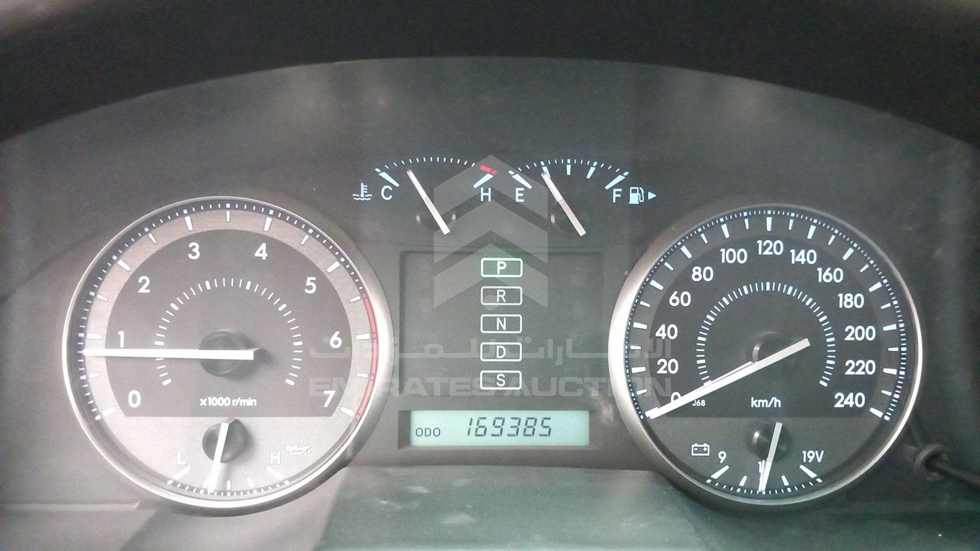 2009 TOYOTA LAND CRUISER VIN: JTMHU09J695010180