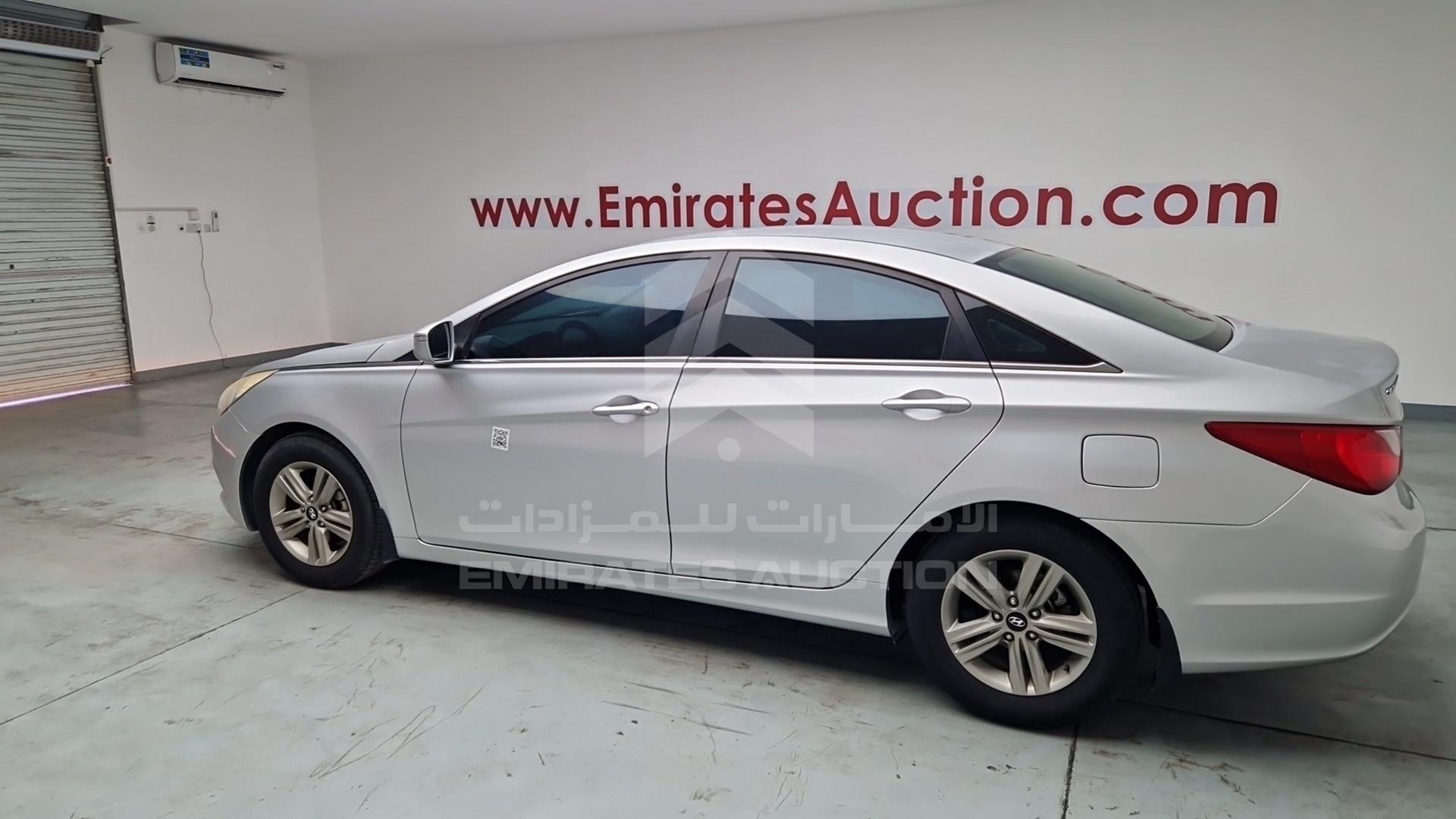 2014 HYUNDAI SONATA VIN: KMHEB41C0EA625057