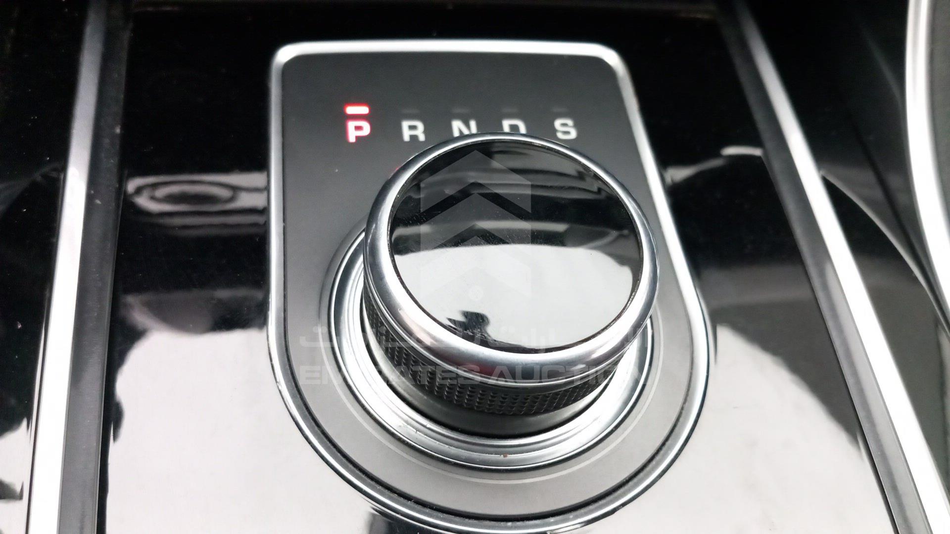 2017 JAGUAR XE VIN: SAJAB4BG6HA972158