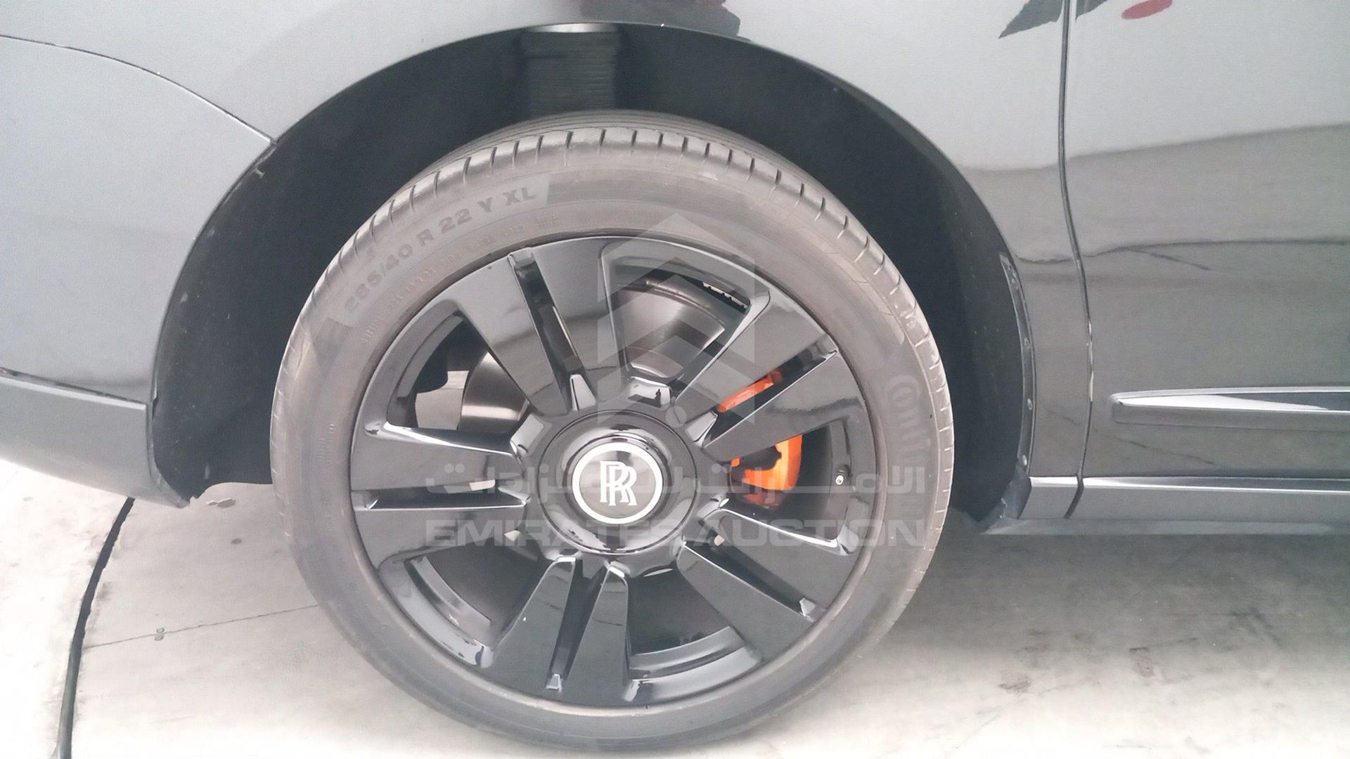 2019 ROLLS-ROYCE CULLINAN VIN: SCA689X06KU109627