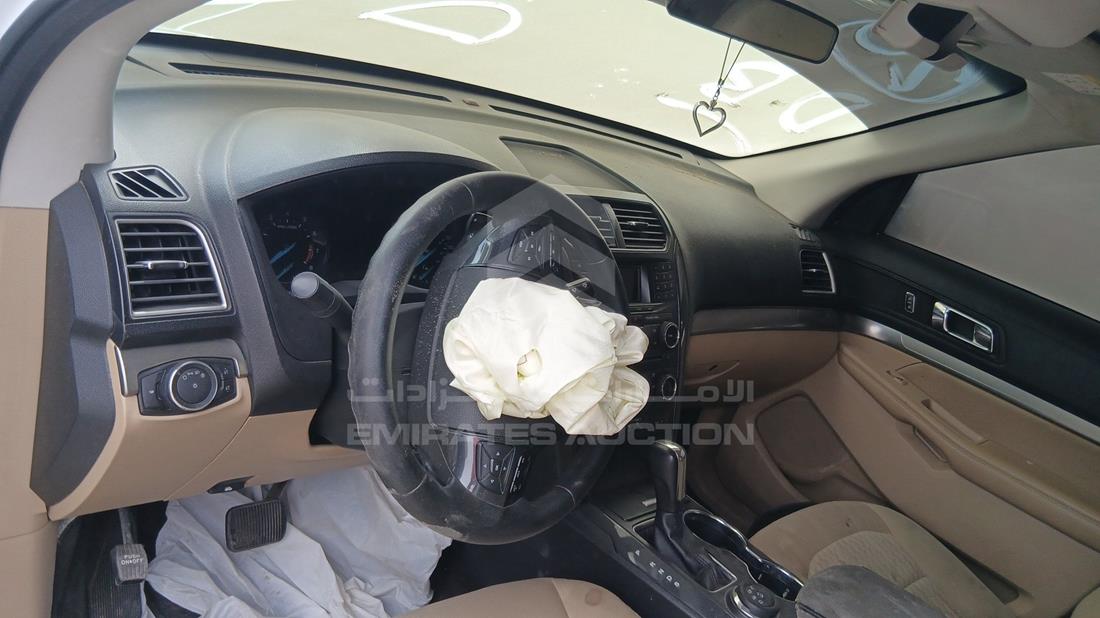 2016 Ford Explorer — Front Left Driver Dashboard View — Photo 10