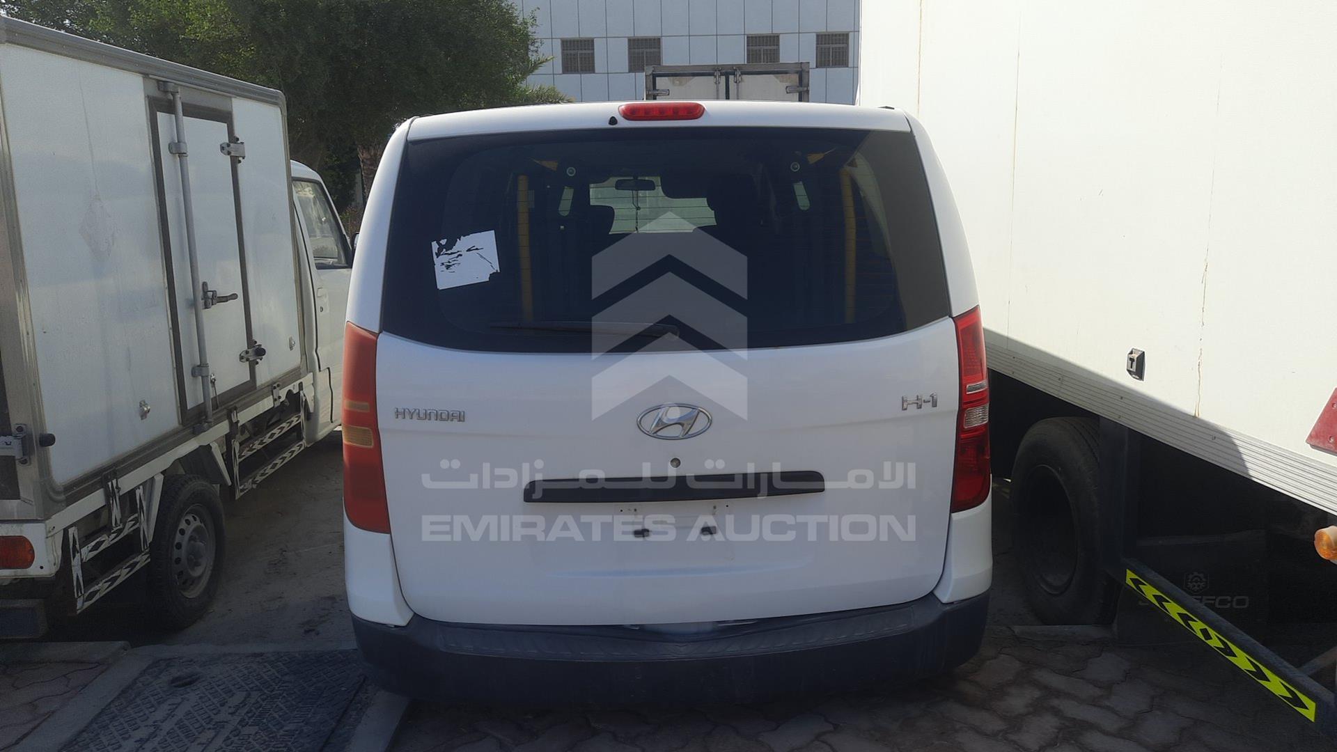2016 HYUNDAI H1 VIN: KMJWA37R1GU734186