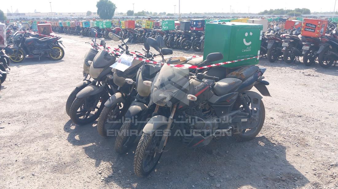 5 Motorbikes — Front Left Angle — Photo 7