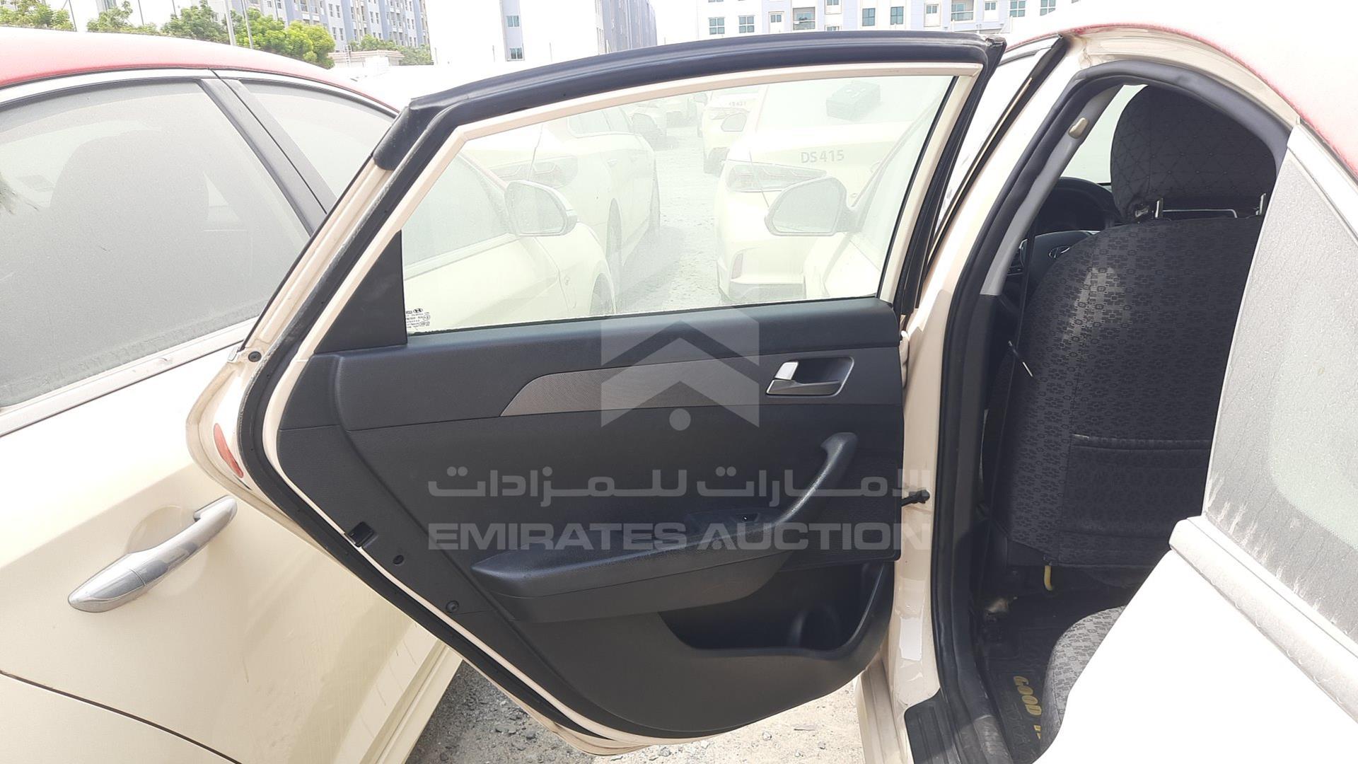 2019 HYUNDAI SONATA VIN: KMHE24135KA092960