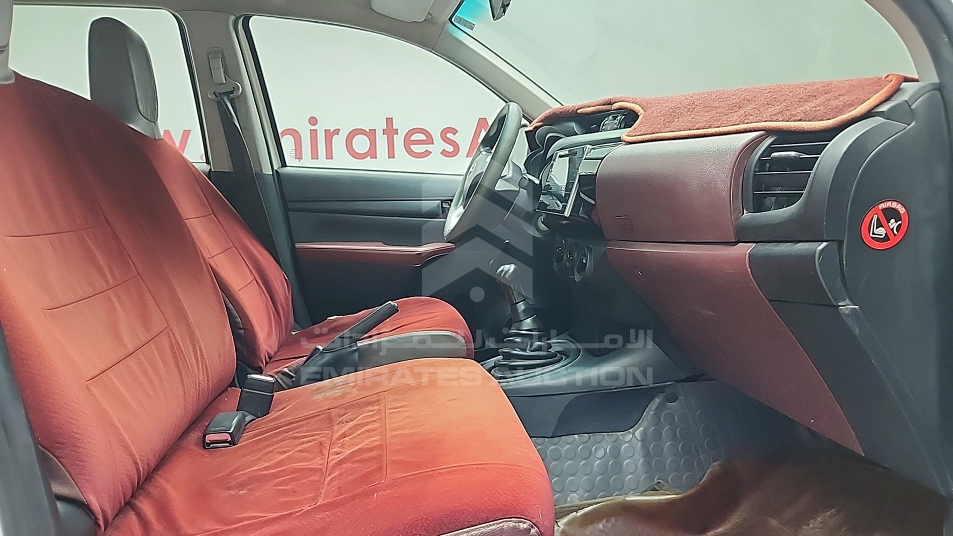 2017 TOYOTA HILUX VIN: MR0CX8CD6H0541749