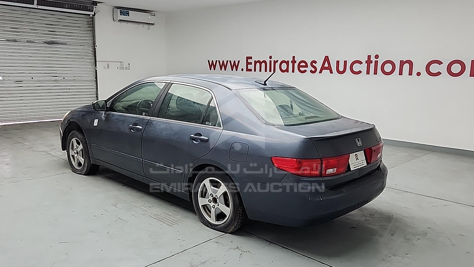 2005 HONDA ACCORD VIN: JHMCN36565C014296