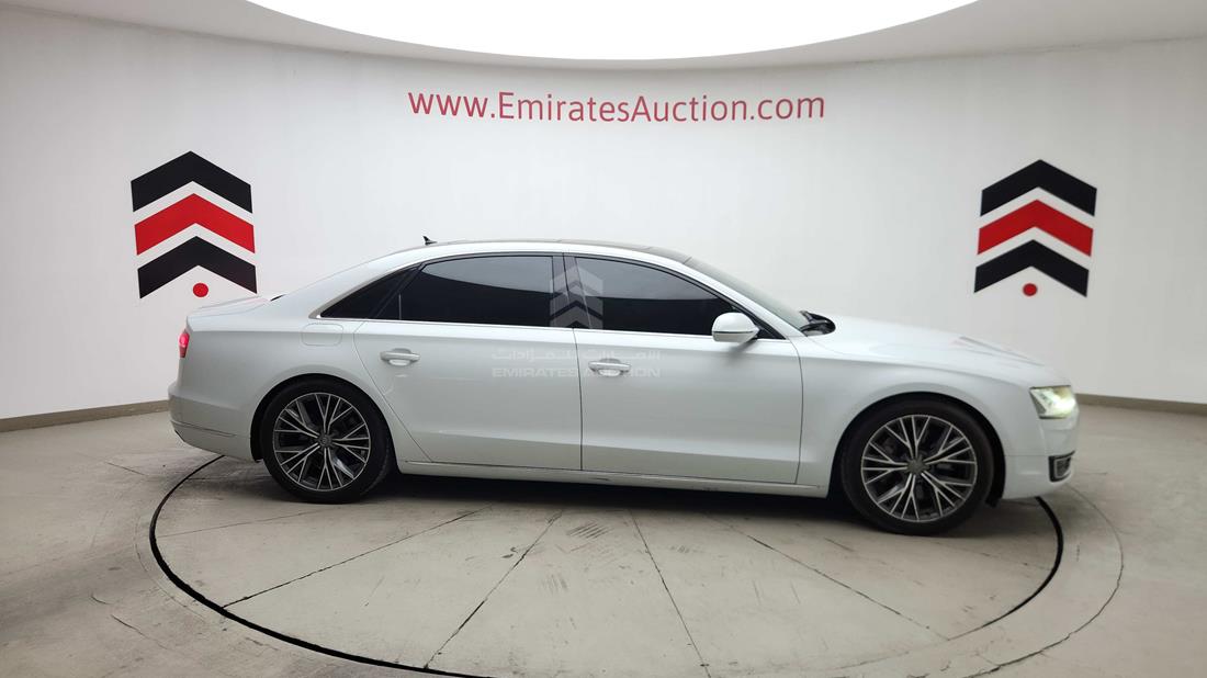 2015 Audi A8 — Right Full View — Photo 39