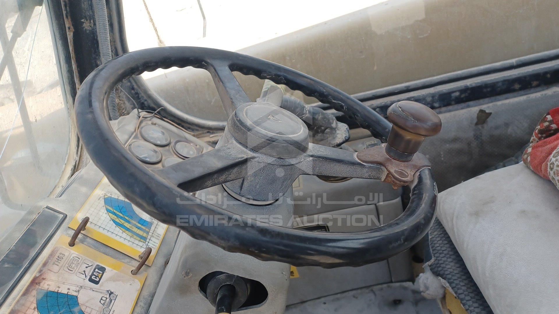 2002 CATERPILLAR --- VIN: CAT0TH63V5WM07591