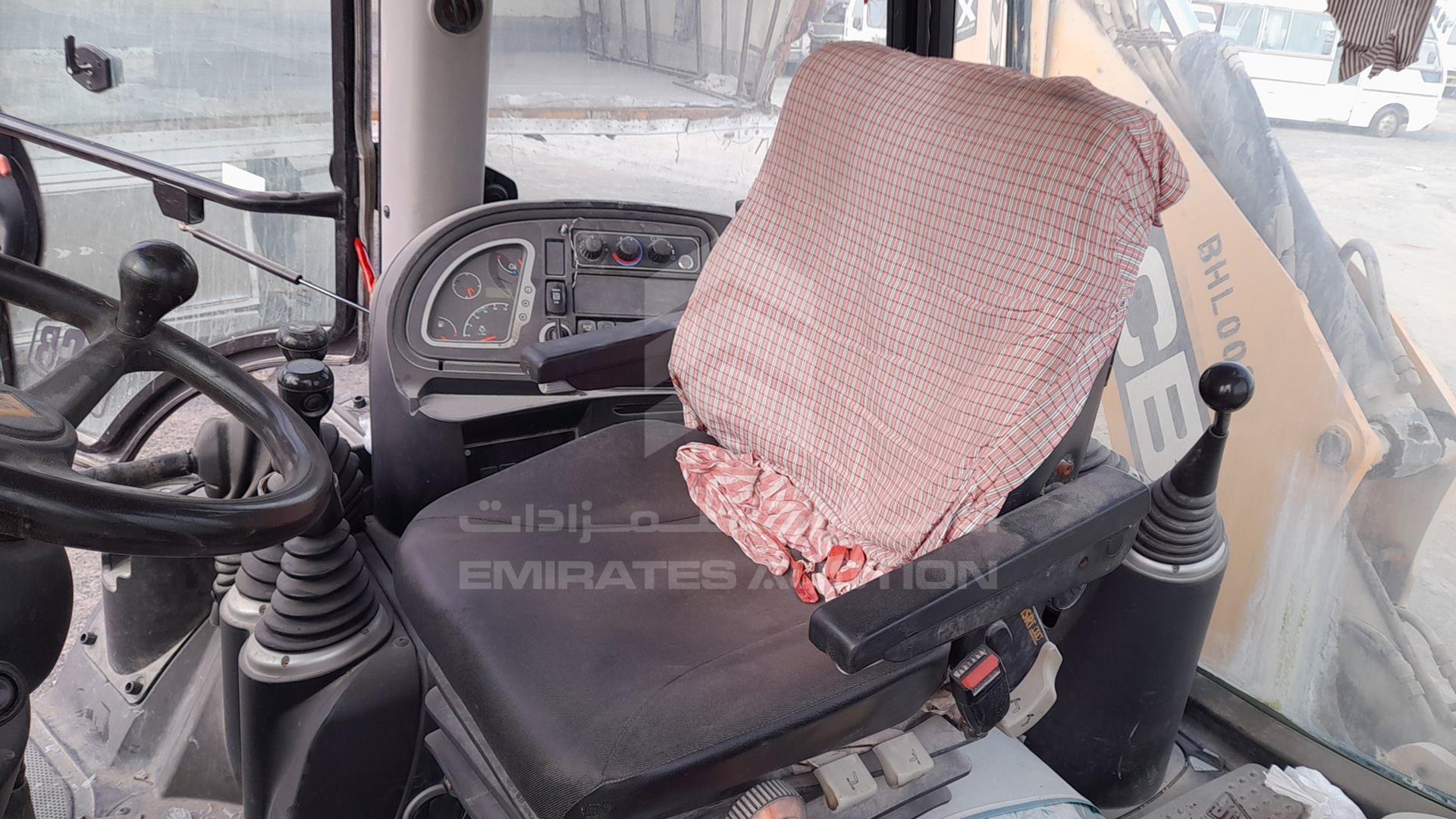 2020 JCB 3CX VIN: JCB3CX4TEK2869593