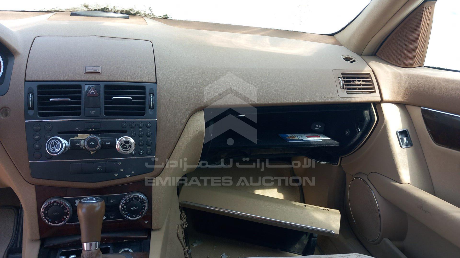2008 MERCEDES C 180 VIN: WDDGF46X58A126195