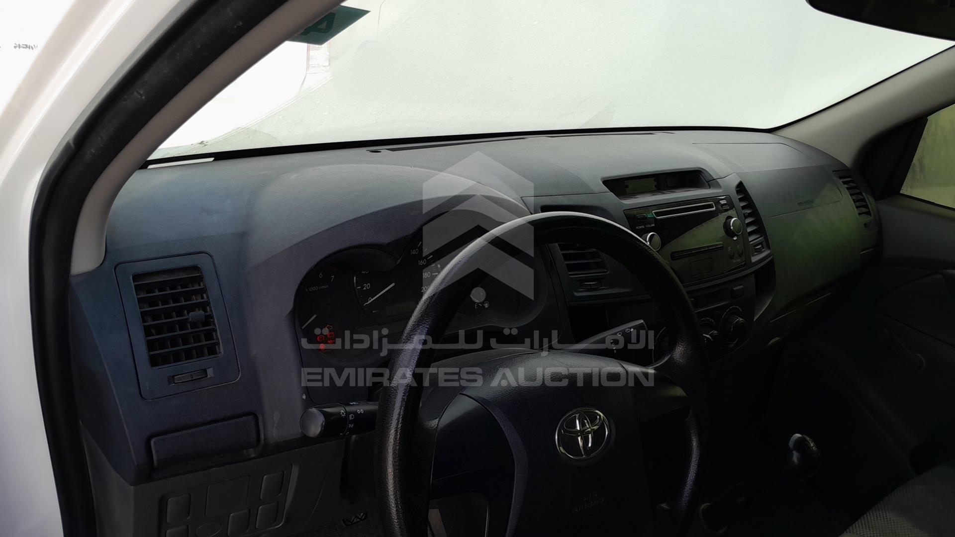 2014 TOYOTA HILUX VIN: MR0EX12G4E2347149